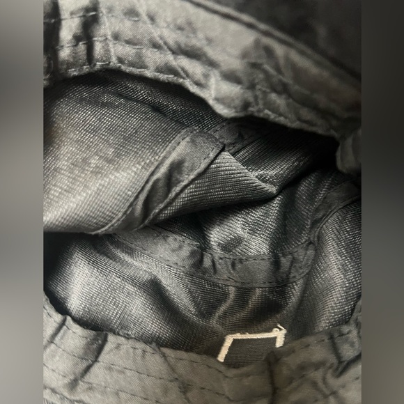 NWOT Smiley Face Bucket Hat! - Picture 9 of 10